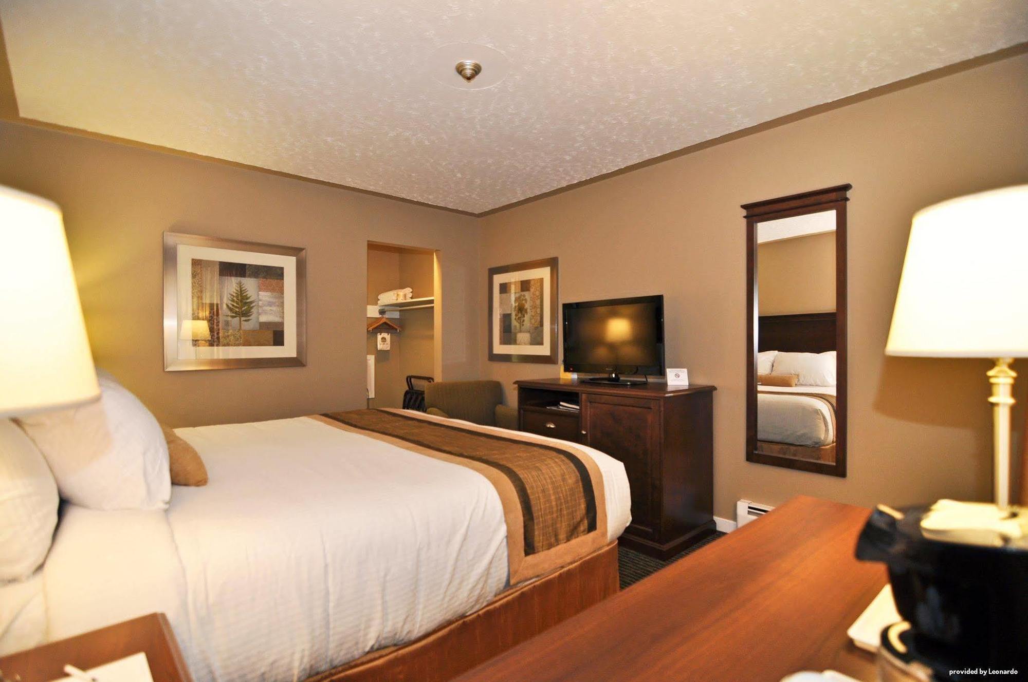 Aurora Inn Kingston Room photo